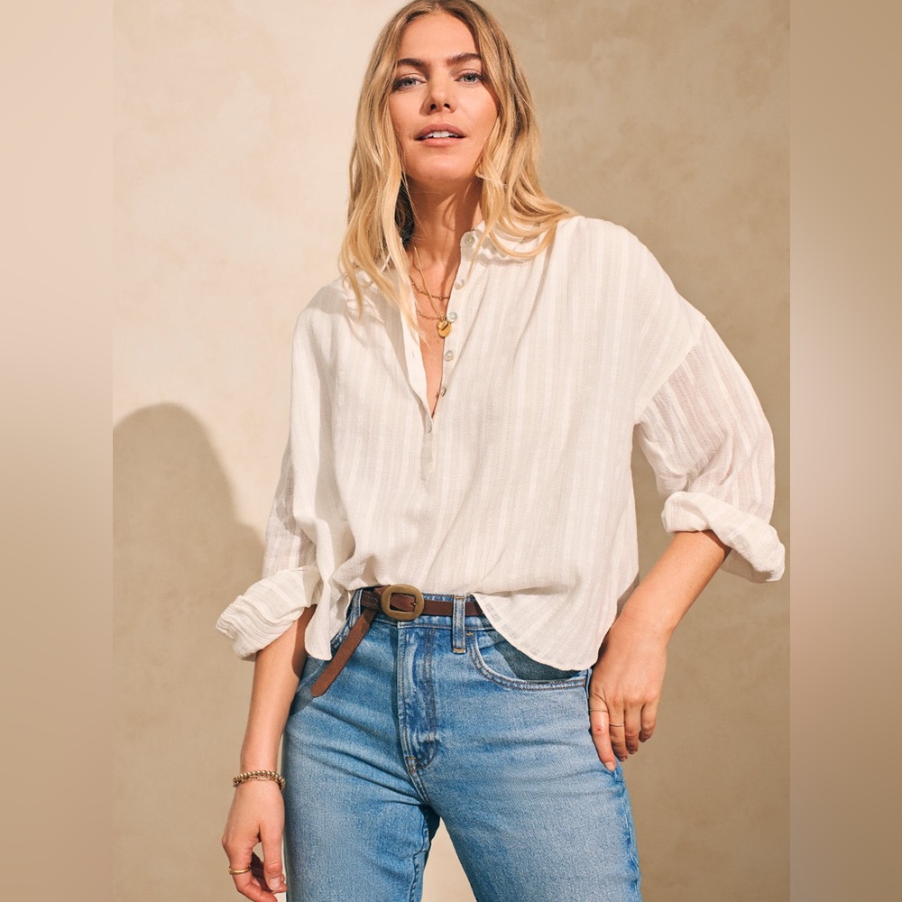 Faherty Olli Top in Egret Organic Cotton Half Button Up Size Medium